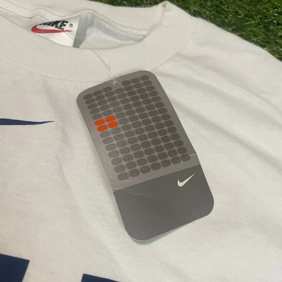 Vintage Nike Hockey World Cup Tee - Picture 4 of 8